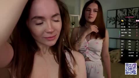 Snapshot of cloverfarewell chatting on September 20, 2025, 11:11 am Kira online show from September 20, 2025, 11:11 am