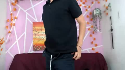 club_latinboys online show from October 3, 2025, 2:03 pm