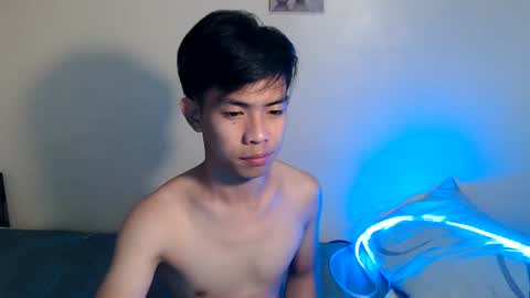Snapshot of clyde_twinkx chatting on July 1, 2026, 6:29 pm clyde_twinkx online show from July 1, 2026, 6:29 pm