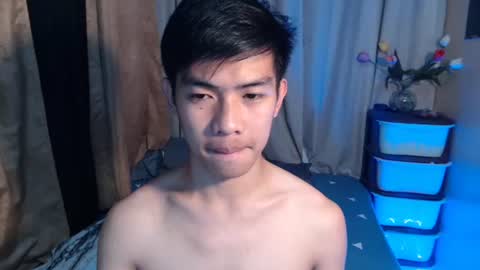 Snapshot of clyde_twinkx chatting on August 8, 2026, 10:17 am clyde_twinkx online show from August 8, 2026, 10:17 am