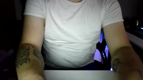 Snapshot of cmatthew32 chatting on May 20, 2026, 3:34 am cmatthew32 online show from May 20, 2026, 3:34 am