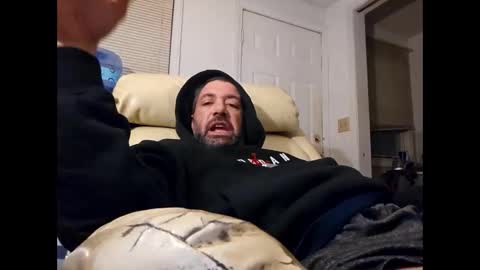 Snapshot of coachg12 chatting on December 15, 2025, 1:21 am coachg12 online show from December 15, 2025, 1:21 am