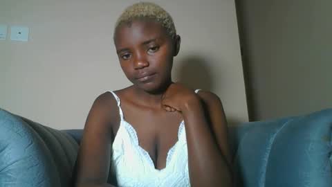 Snapshot of coastal_baddie chatting on May 27, 2026, 4:42 am Ninah online show from May 27, 2026, 4:42 am