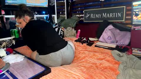 COCK N CREAMZ  WET DREAMZ online show from December 27, 2024, 7:29 am