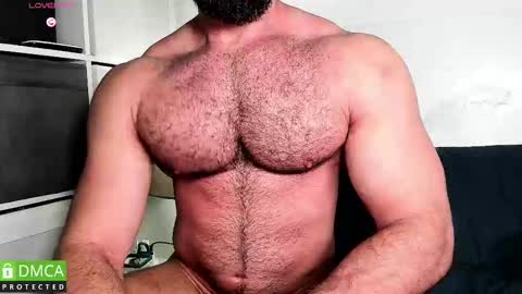 MUSCLE STUD online show from March 5, 2025, 6:44 am