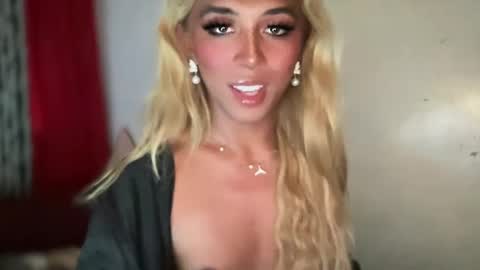 Snapshot of cockprincess_dianna chatting on January 26, 2025, 5:02 am PrincessDianna IslandGirl CUMSHOW in PVT and PASSWORDSHOW online show from January 26, 2025, 5:02 am