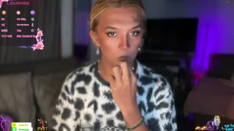Snapshot of cockprincess_dianna chatting on July 11, 2026, 11:35 am PrincessDianna IslandGirl CUMSHOW in PVT and PASSWORDSHOW online show from July 11, 2026, 11:35 am