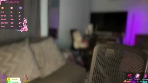 Snapshot of cockprincess_dianna chatting on July 12, 2026, 2:24 am PrincessDianna IslandGirl CUMSHOW in PVT and PASSWORDSHOW online show from July 12, 2026, 2:24 am
