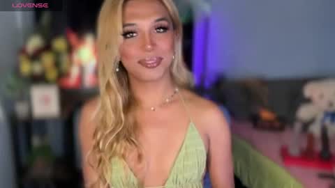 Snapshot of cockprincess_dianna chatting on July 25, 2026, 8:50 pm PrincessDianna IslandGirl CUMSHOW in PVT and PASSWORDSHOW online show from July 25, 2026, 8:50 pm