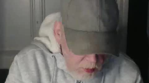 cockreadynow4u online show from January 14, 2026, 6:41 am