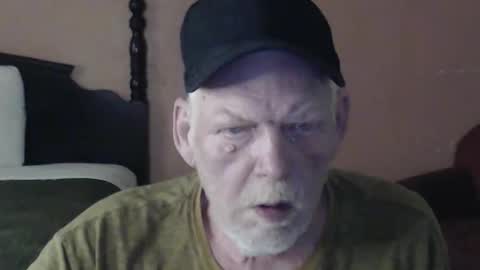 cockreadynow4u online show from May 27, 2026, 5:26 am