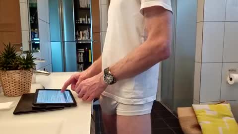 Snapshot of cockvantage chatting on February 13, 2025, 3:35 pm Cockvantage online show from February 13, 2025, 3:35 pm