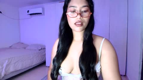 cocoa886863 online show from November 13, 2025, 11:58 pm