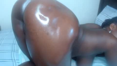 Snapshot of cocoa_devine chatting on July 2, 2026, 11:27 am cocoa_devine online show from July 2, 2026, 11:27 am