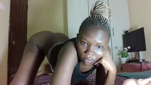 Snapshot of cocomila chatting on May 17, 2026, 1:47 am Mila independent model online show from May 17, 2026, 1:47 am