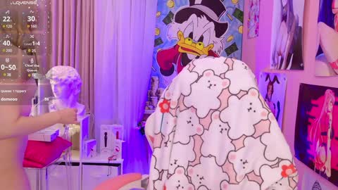 Snapshot of coconut_mia chatting on December 11, 2024, 12:23 am Mia online show from December 11, 2024, 12:23 am