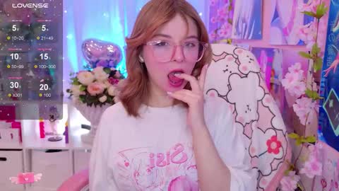 Mia online show from February 16, 2026, 9:00 pm