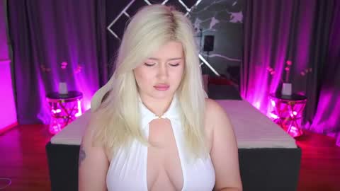 onlyfans amyleyy online show from April 14, 2026, 6:52 am