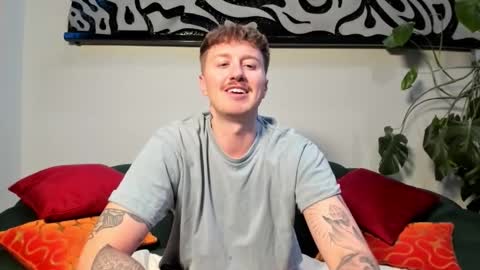 Snapshot of codygunzxxx2 chatting on May 16, 2026, 12:18 am Cody and Emeraldboy online show from May 16, 2026, 12:18 am
