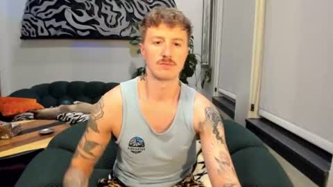 Snapshot of codygunzxxx2 chatting on June 11, 2026, 3:48 am Cody and Emeraldboy online show from June 11, 2026, 3:48 am