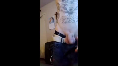 codywatters14 online show from April 29, 2026, 4:05 am