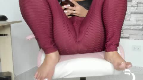 laurita online show from January 5, 2025, 2:49 am