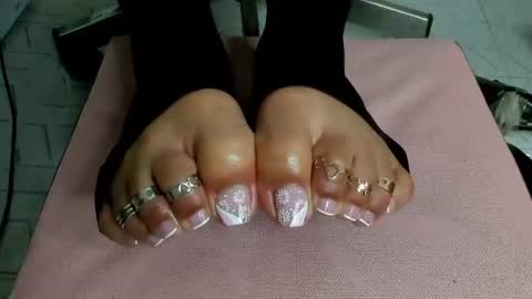 Snapshot of coffee_hot chatting on July 28, 2026, 1:34 am laurita online show from July 28, 2026, 1:34 am