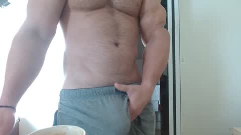 Snapshot of colbymoney chatting on February 25, 2025, 12:45 pm Colby big dick money online show from February 25, 2025, 12:45 pm