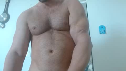Snapshot of colbymoney chatting on October 22, 2025, 1:33 pm Colby big dick money online show from October 22, 2025, 1:33 pm