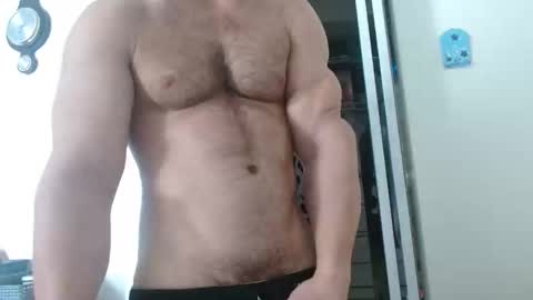 Snapshot of colbymoney chatting on November 17, 2025, 1:28 pm Colby big dick money online show from November 17, 2025, 1:28 pm