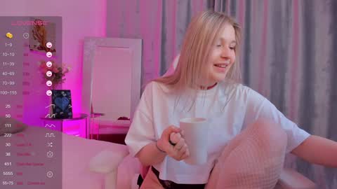 Collen Mon Tue Wed Thu Fri GMT 3 0300am - 0900am  online show from January 19, 2025, 10:17 pm