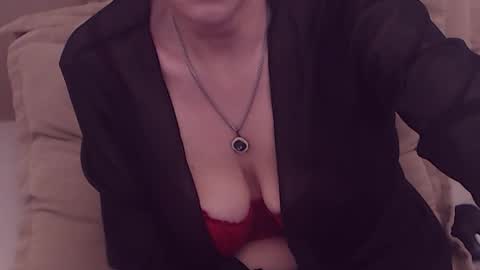 Maddison online show from April 27, 2026, 2:53 am