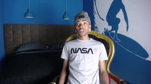 Snapshot of collemanstone chatting on November 4, 2025, 12:59 pm CollemanStone online show from November 4, 2025, 12:59 pm