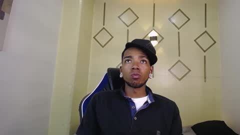 Snapshot of collemanstone chatting on December 16, 2025, 4:50 am CollemanStone online show from December 16, 2025, 4:50 am