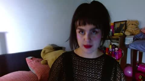 Collette online show from May 28, 2026, 9:17 am