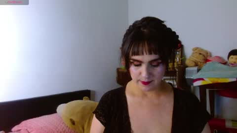 Collette online show from June 28, 2026, 5:02 am