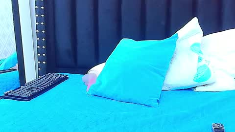  GRETCHEN  online show from February 12, 2025, 3:27 pm