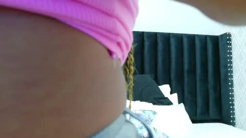  GRETCHEN  online show from April 1, 2026, 12:17 pm