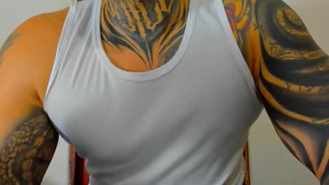 Snapshot of colombian_monster_cock chatting on October 13, 2025, 3:17 am camilo online show from October 13, 2025, 3:17 am