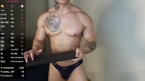 Snapshot of colombianmuscle8 chatting on June 9, 2026, 3:40 am colombianmuscle8 online show from June 9, 2026, 3:40 am