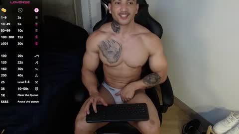 Snapshot of colombianmuscle8 chatting on June 10, 2026, 3:50 am colombianmuscle8 online show from June 10, 2026, 3:50 am