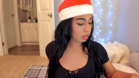    ........ Instagram  Lorysexys online show from December 17, 2025, 5:57 am