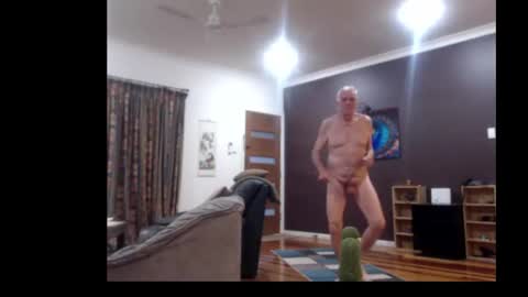 Mark online show from November 7, 2025, 8:03 am