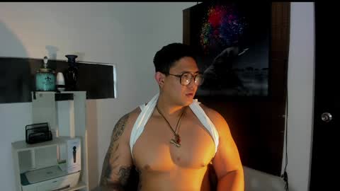 coltonmassif_ online show from January 25, 2025, 10:18 pm