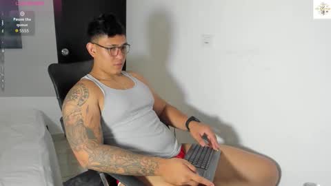 coltonmassif_ online show from October 7, 2025, 3:47 am