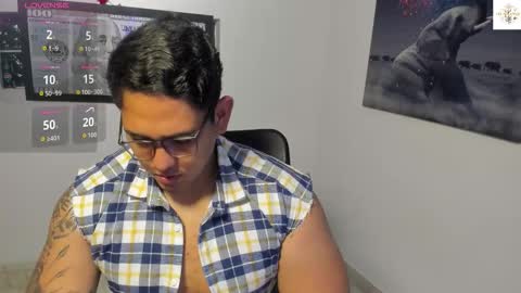 coltonmassif_ online show from November 14, 2025, 1:26 am