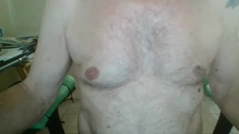 Snapshot of comeonmymouth chatting on December 22, 2025, 10:18 pm comeonmymouth online show from December 22, 2025, 10:18 pm