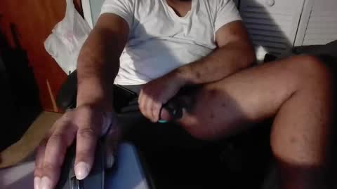 Snapshot of comesuckthisdick111 chatting on February 17, 2026, 7:49 am comesuckthisdick111 online show from February 17, 2026, 7:49 am