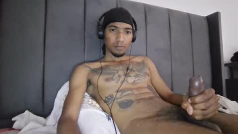 Snapshot of comoseria1927realg4life chatting on May 24, 2026, 1:38 pm comoseria1927realg4life online show from May 24, 2026, 1:38 pm