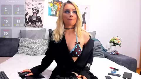 Snapshot of confidentmistress chatting on June 2, 2026, 4:53 pm GoddessA online show from June 2, 2026, 4:53 pm